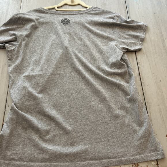 Life Is Good Gray Beach Chairs V Neck Crusher Tee T Shirt Women’s Sz L - Picture 7 of 8